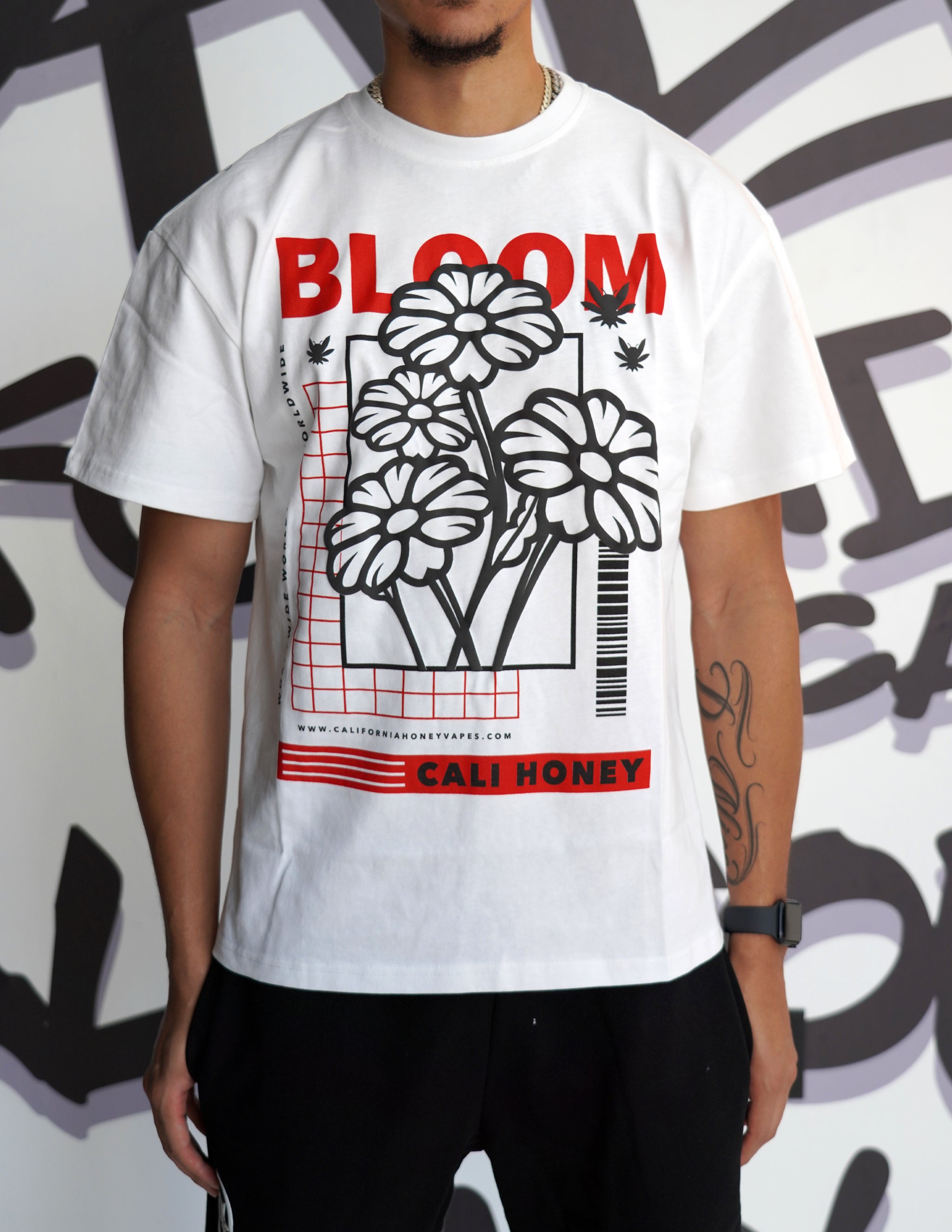 Bloom T-Shirt White w Red